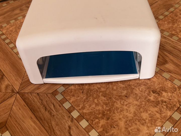 Лампа для маникюра