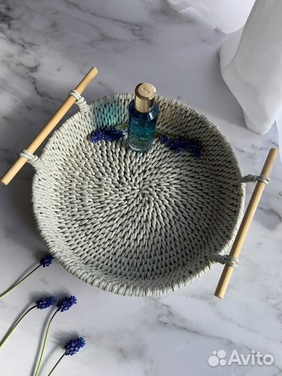 Плетеный поднос