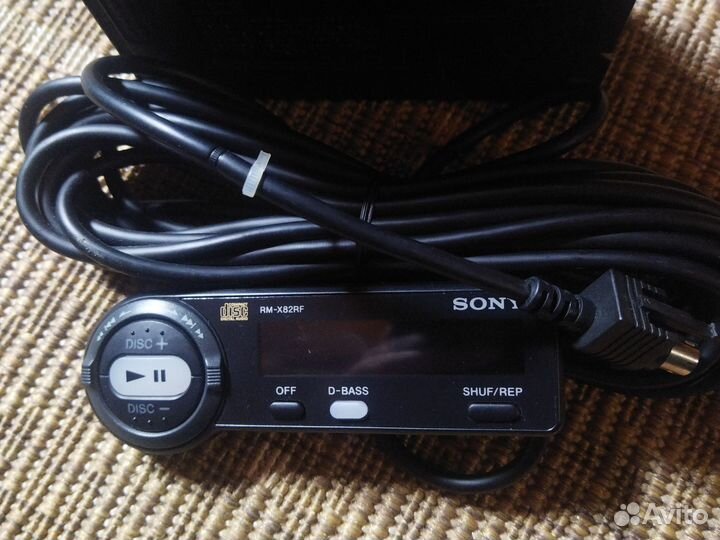 Пульт и картридж на 10 cd Sony