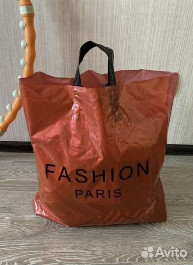 Пакет вещей. Бронь для Ларисы