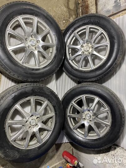 Bridgestone 235/65R17