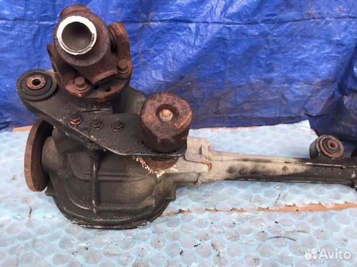 Редуктор передний Ford Expedition U222 4.6L (281)