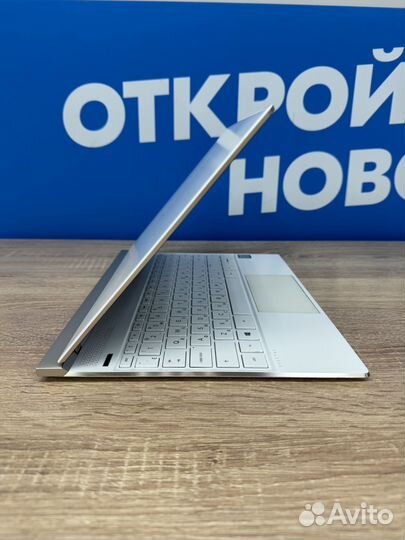 HP i7(8) /16gb/ssd1tb 4k touch