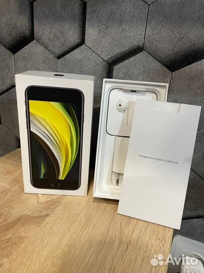 iPhone SE (2020), 64 ГБ