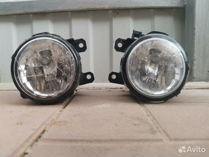 Противотуманные фары Субару оригинал