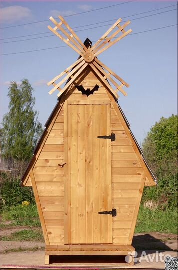 Дачный туалет деревянный