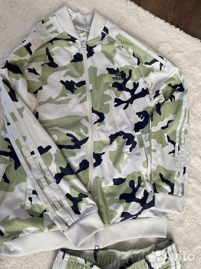 Спортивный костюм адилас 164 размер