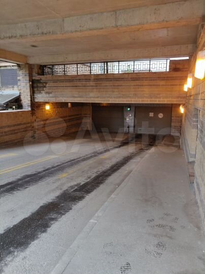 Машиноместо, 13 м²