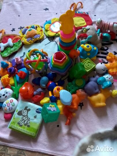 Развивающие игрушки для малышей