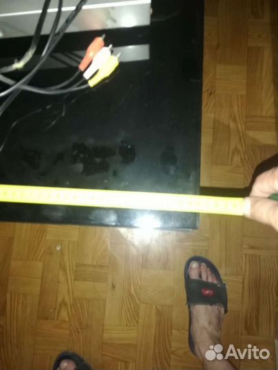 Столик под телевизор стеклянный