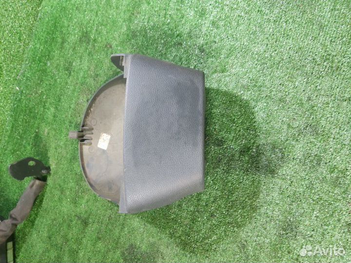 Кожух рулевой колонки Renault Logan