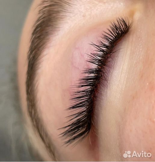 Наращивание ресниц модель