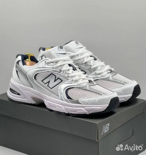 Кроссы New Balance 530 (43, стелька 27,5см)