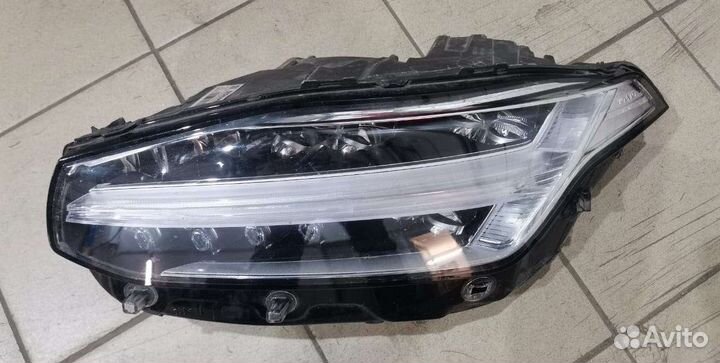 Volvo xc90 2016 New фара левая fulled под 3 блока