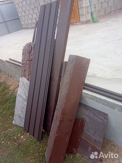 Остатки от кровли и фасада