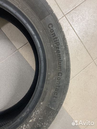 Continental ContiPremiumContact 5 215/55 R17 94