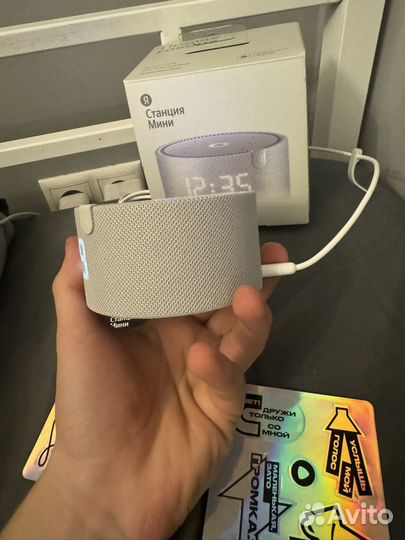 Яндекс станция 2 с часами