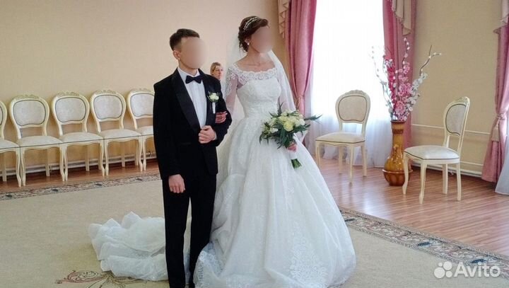 Свадебное платье