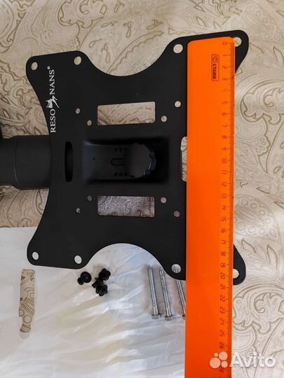 Кронштейн под телевизор