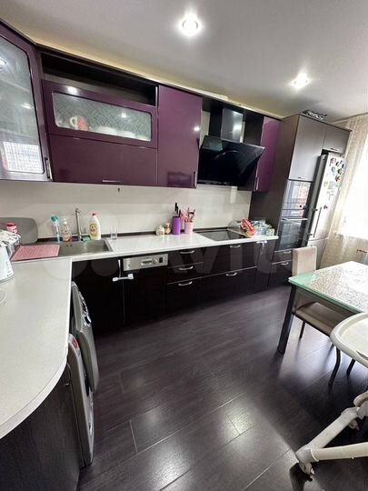 2-к. квартира, 64 м², 10/18 эт.