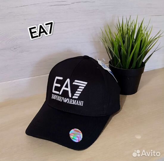 Новая бейсболка EA7