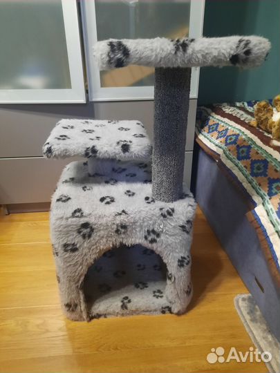 Домик для кошки с когтеточкой бу