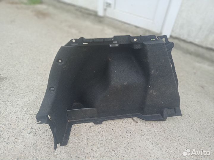 Обшивка багажника левая KIA Ceed 2 2015г