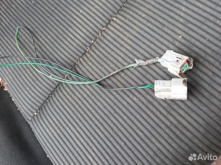 Фишка на поворотник nissan almera classic