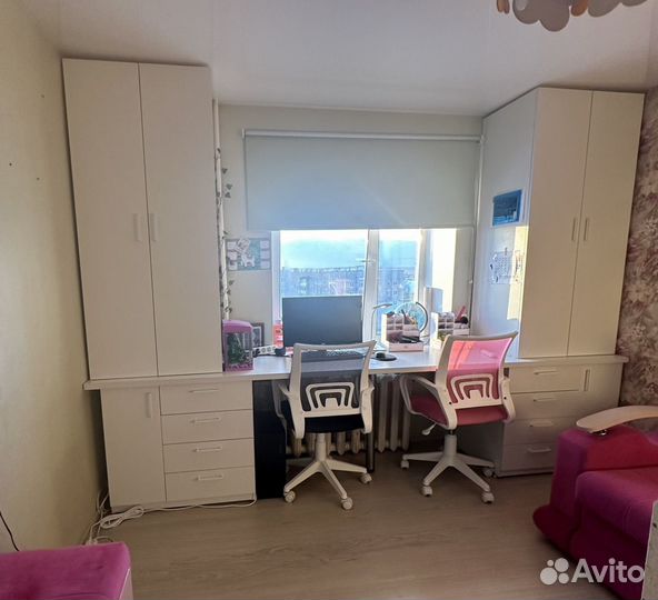 Детский письменный стол