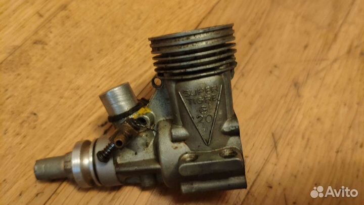 Микродвигатель авиамодельный Super Tigre