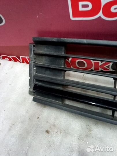 Решетка бампера Volkswagen Polo