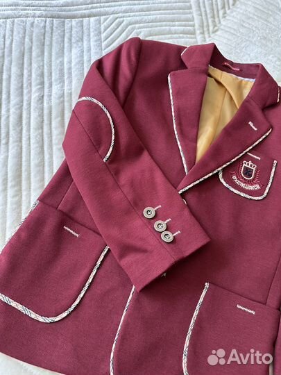 Пиджак бордовый новый для мальчика