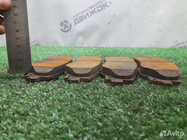Тормозные колодки переднее Toyota Rav4 A40 2.0