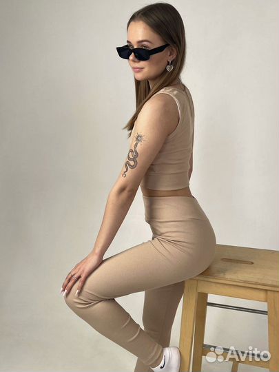 Спортивный костюм для фитнеса