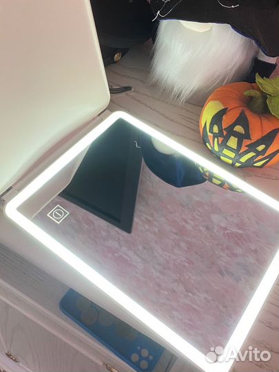 Планшет-зеркало со светом