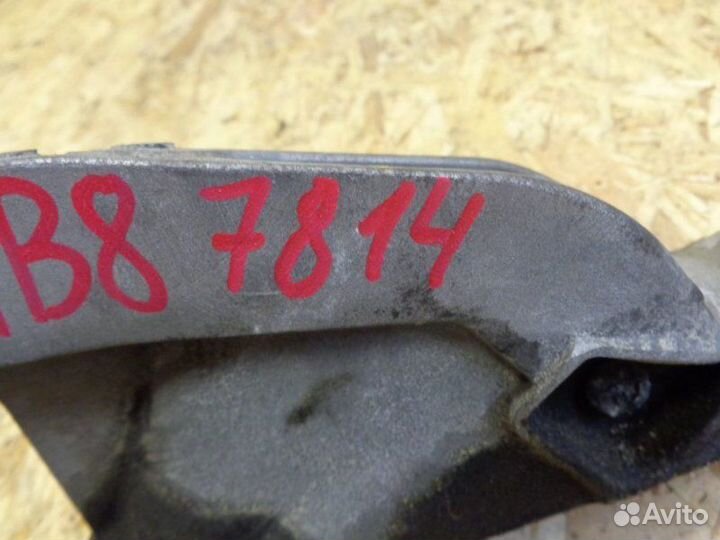 Кронштейн опоры двигателя Audi A4 Allroad B8 CDN