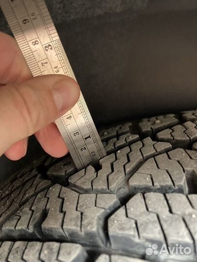 Nokian Tyres Hakkapeliitta C3 215/65 R16 107