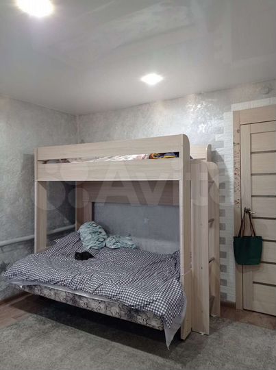 3-к. квартира, 102 м², 1/1 эт.