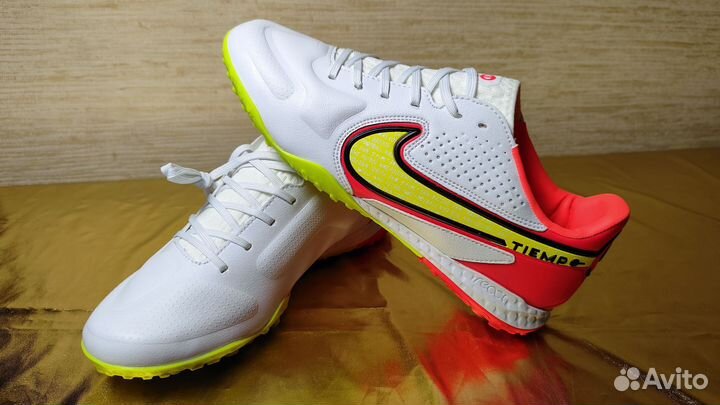 Шиповки Найк темпо