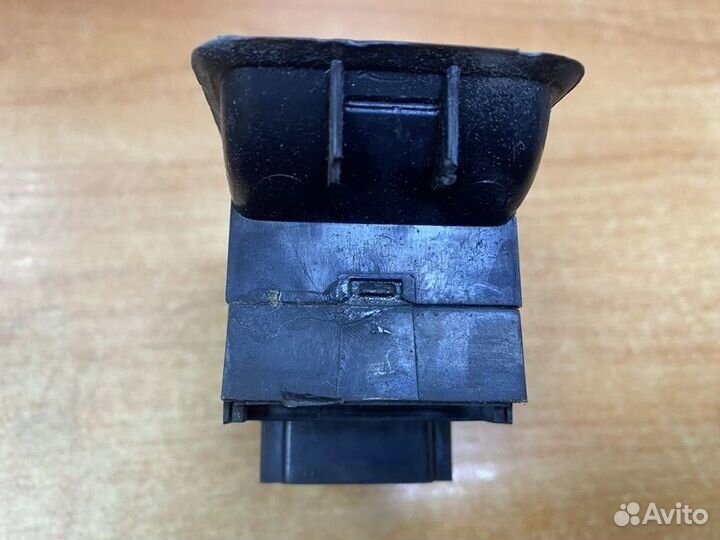 Блок управления стеклоподъемниками Volkswagen Polo