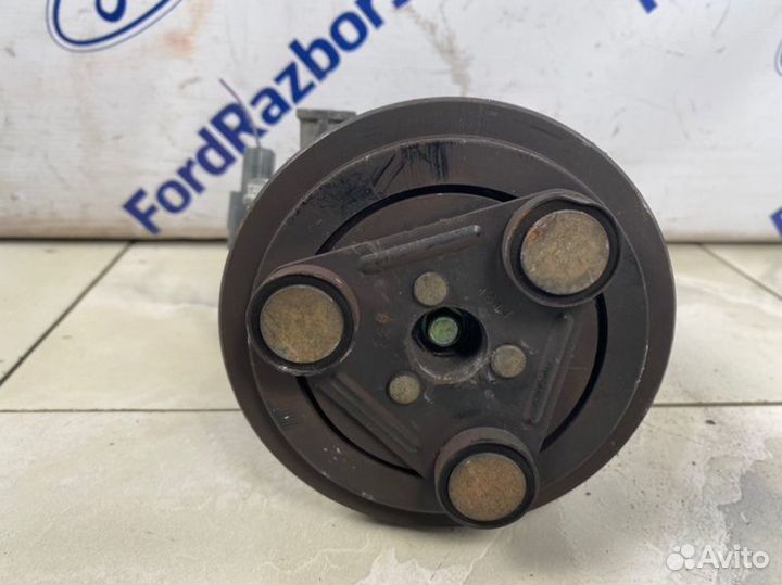 Компрессор кондиционера Mazda Mazda6 GG 1.8 (L813)