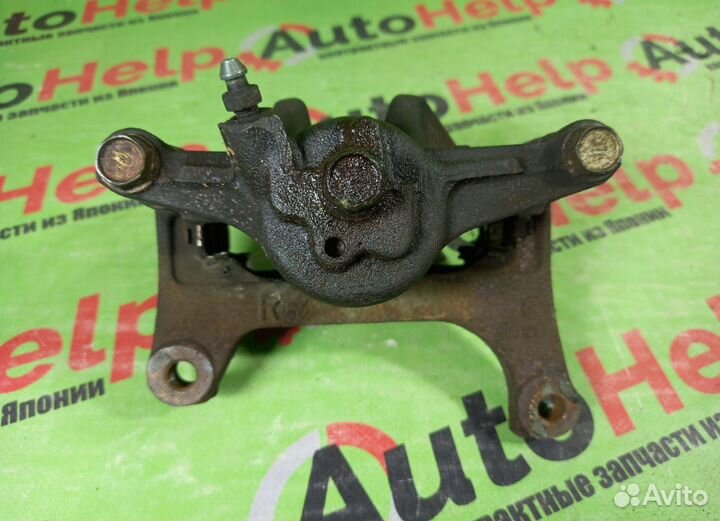 Суппорт toyota granvia VCH16W 4516V задний правый