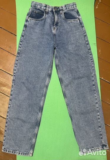Джинсы