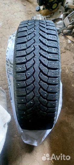 Bridgestone Blizzak Spike-01 185/65 R15 88T
