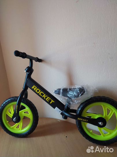 Беговел детский новый