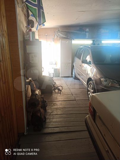 Гараж, > 30 м²