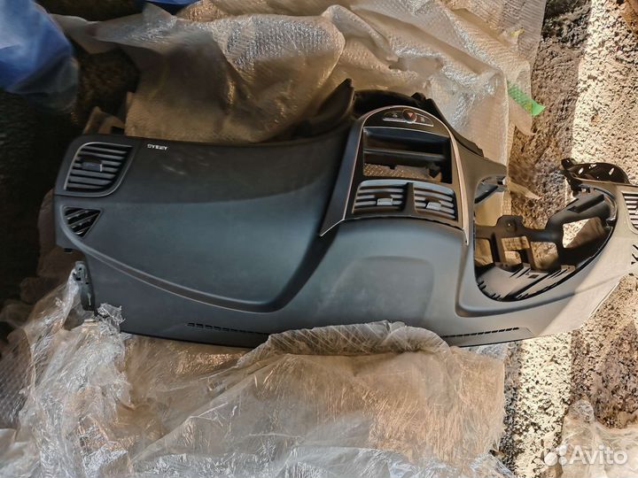 Торпедо airbag пассажира hyundai solaris 1