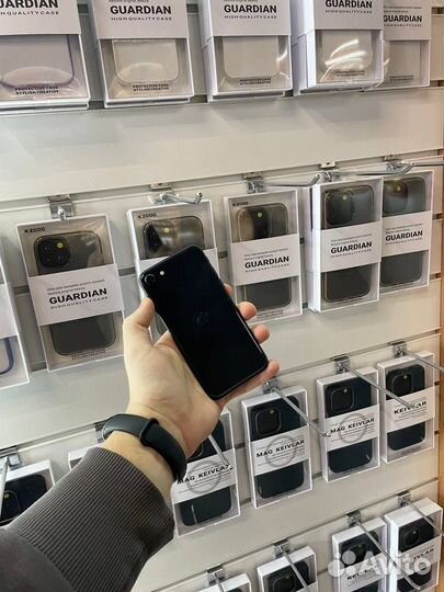 iPhone SE (2020), 128 ГБ