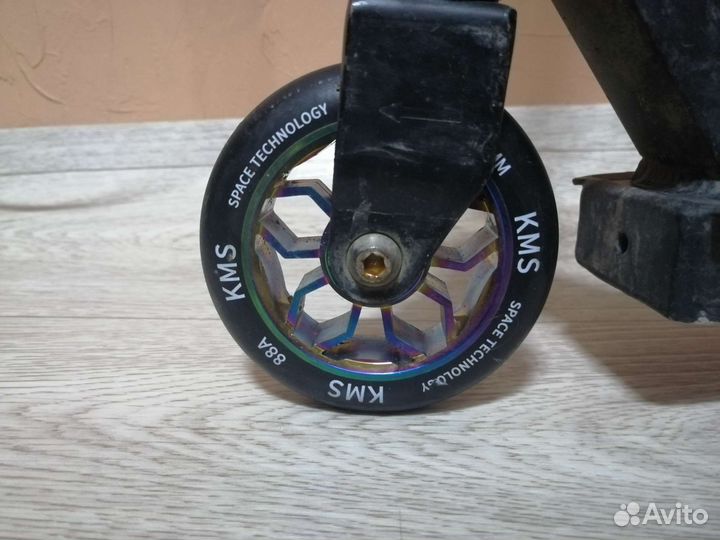 Трюковой самокат