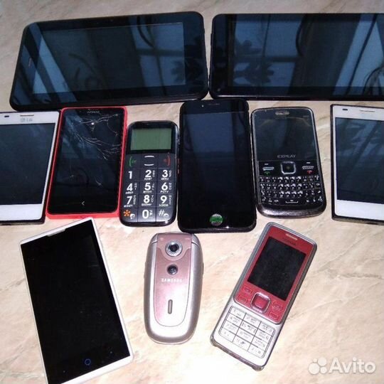 Телефоны на запчасти или восстановление